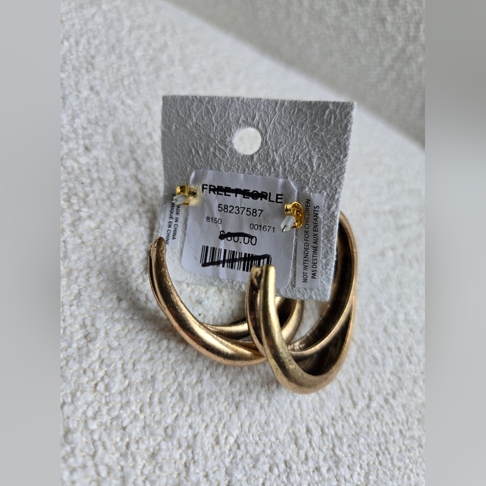 NWT! Free People, Double Intwined Hoop Earrings, Antique Gold, MSRP $30 - Picture 3 of 3
